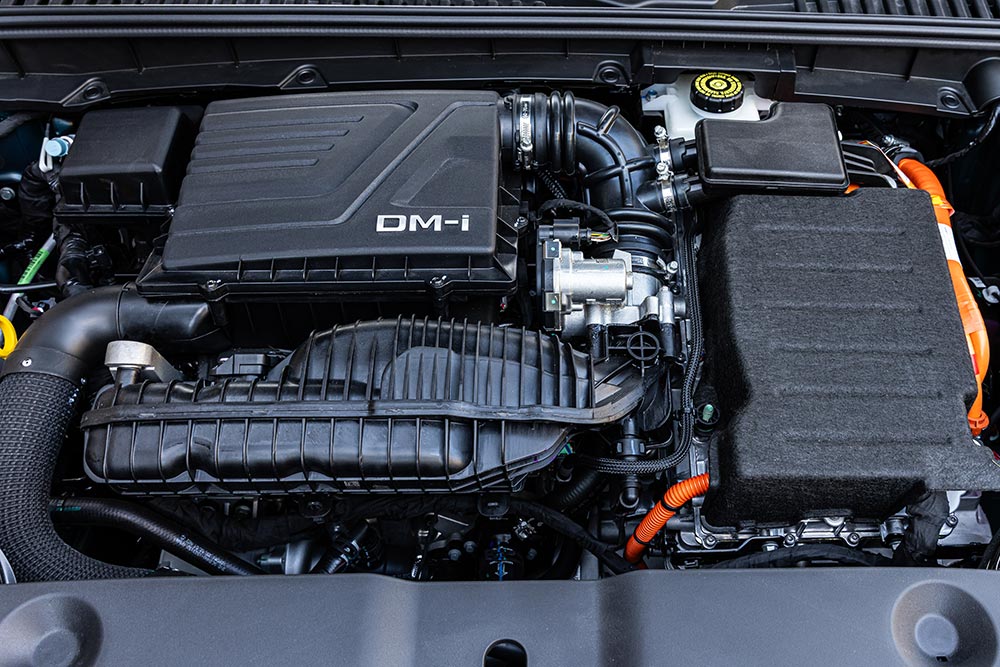 https://autogreeknews.gr/wp-content/uploads/2026/04/BYD-ATTO2-DM-i_INTERIOR-2.jpg