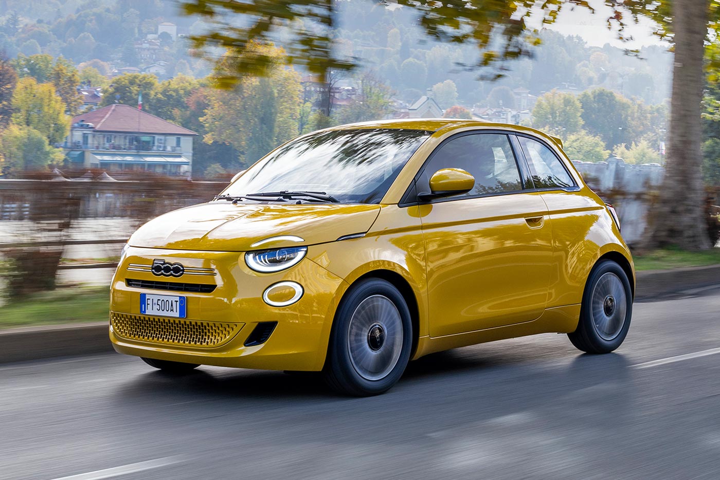 Οι τιμές του νέου Fiat 500 Hybrid