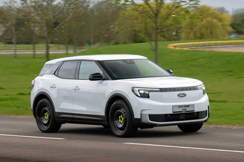 https://autogreeknews.gr/wp-content/uploads/2026/04/Ford-Explorer-Van-EV-Europe-13.jpg