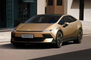 Hyundai-Ioniq-V