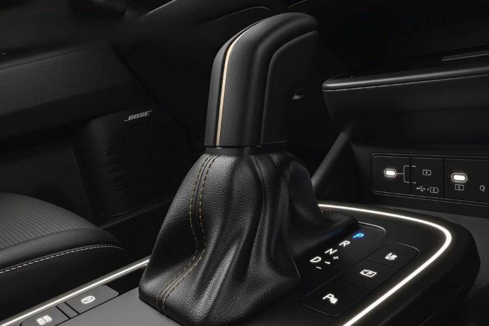https://autogreeknews.gr/wp-content/uploads/2026/04/Hyundai-Venue-Knight-Edition-India-5-2048x1357-1.jpg