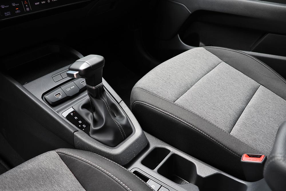 https://autogreeknews.gr/wp-content/uploads/2026/04/Kia-Stonic-MY26-interior-25.jpg