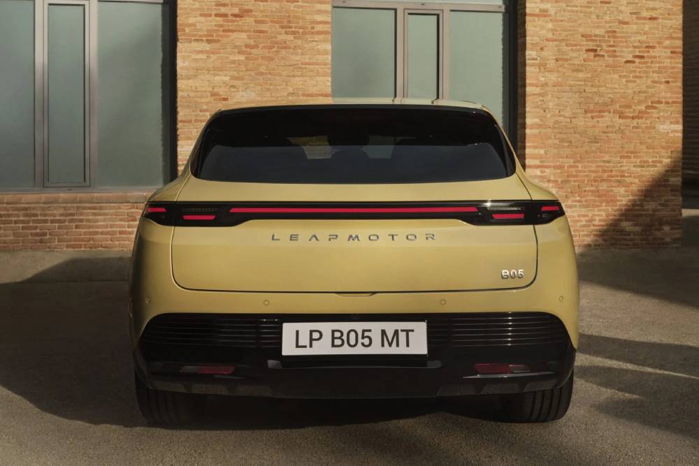 https://autogreeknews.gr/wp-content/uploads/2026/04/Leapmotor-B05-Europe-12-2048x1536-1.jpg