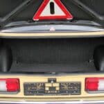 Mercedes-W123---200D-(3)