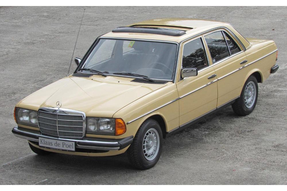 https://autogreeknews.gr/wp-content/uploads/2026/04/Mercedes-W123-200D-7.jpg
