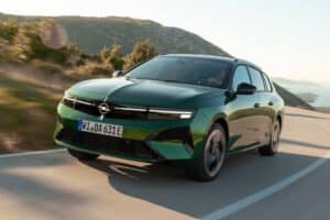 Χαίρεσαι οδήγηση στο νέο Opel Astra και τα καθίσματα Intelli-Seats