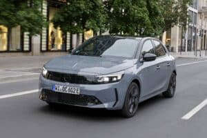 OpelCorsaElectric (1)