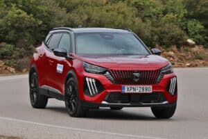 Peugeot 2008 με νέο κινητήρα από 21.400 ευρώ