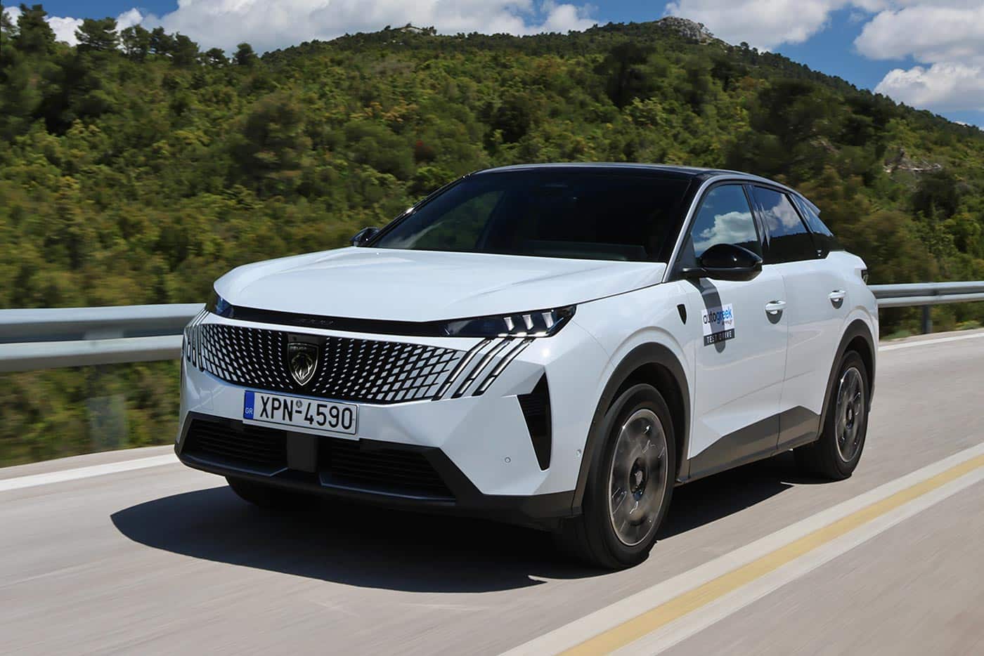 Έπεσε πολύ η τιμή του νέου Peugeot 3008