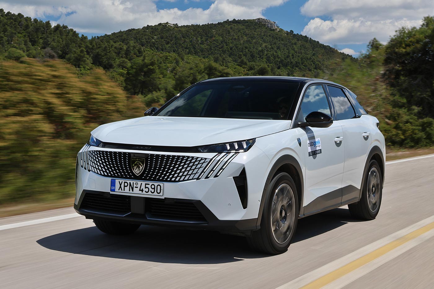 Ακαταμάχητη τιμή για το νέο Peugeot 3008 Hybrid