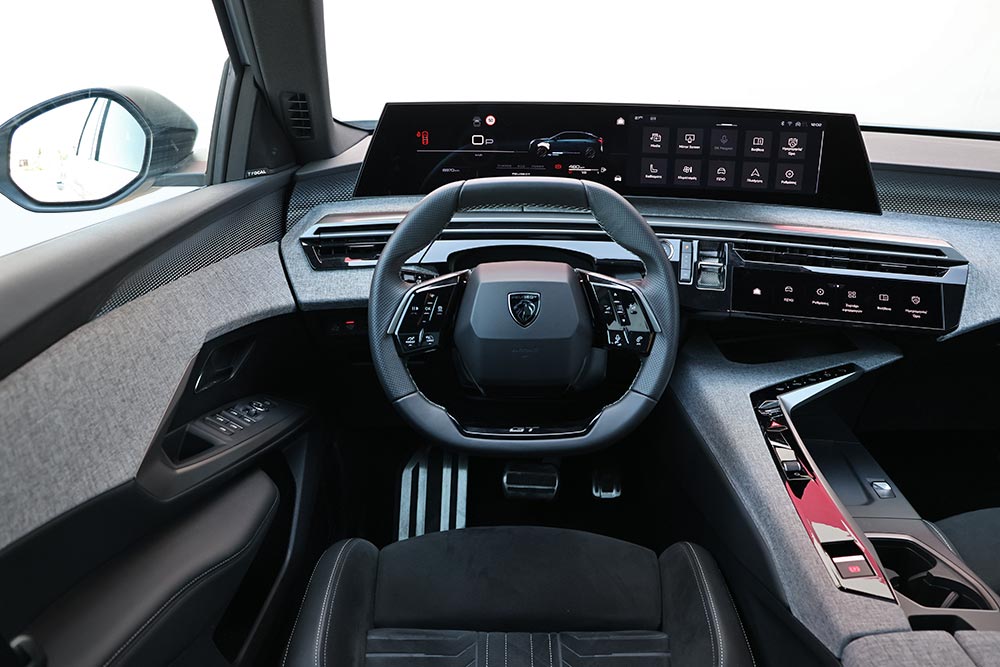 https://autogreeknews.gr/wp-content/uploads/2026/04/Peugeot-3008-Hybrid-interior-8.jpg
