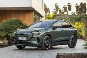 Q4 Sportback e-tron_ (1)