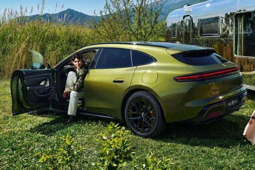 https://autogreeknews.gr/wp-content/uploads/2026/04/SAIC-Z7-Prices-13.jpg