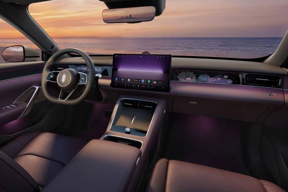 https://autogreeknews.gr/wp-content/uploads/2026/04/SAIC-Z7-Prices-3.jpg