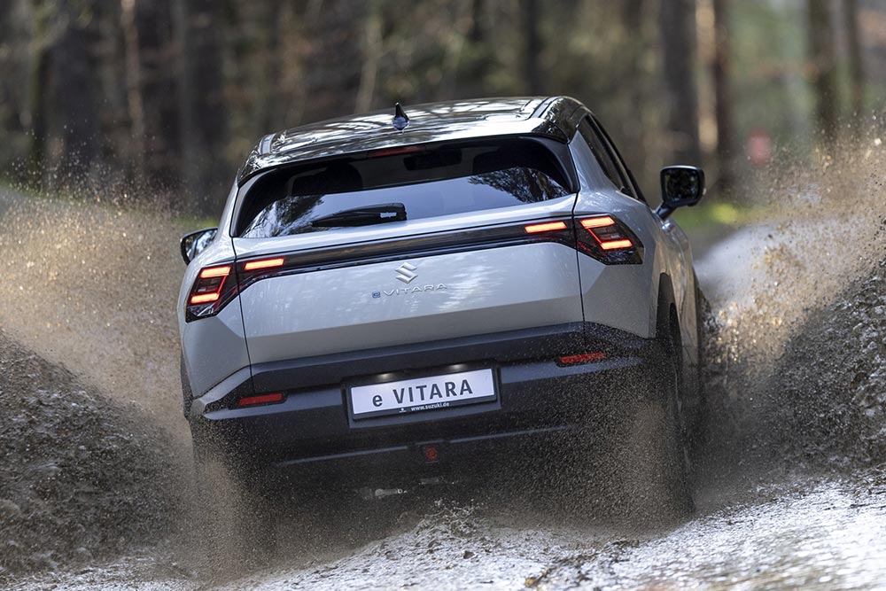 https://autogreeknews.gr/wp-content/uploads/2026/04/Suzuki-e-Vitara-2.jpg