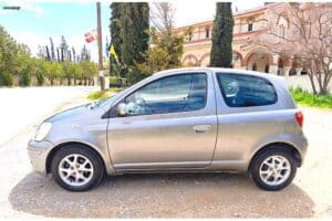 Toyota-Yaris-2005-3