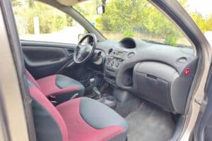 Toyota-Yaris-2005-6
