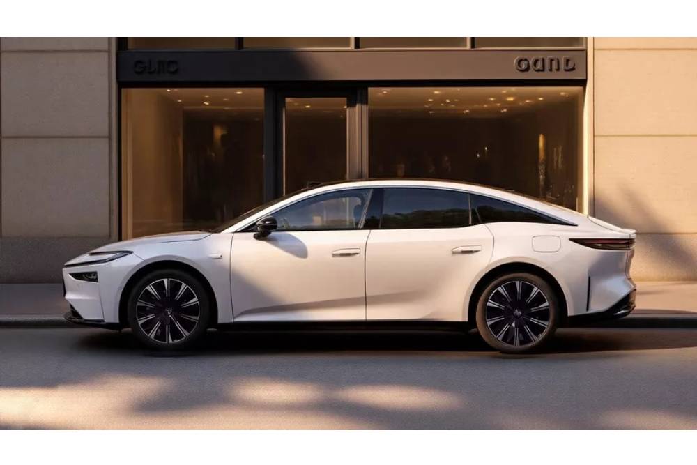 https://autogreeknews.gr/wp-content/uploads/2026/04/Toyota-bZ7-6.jpg