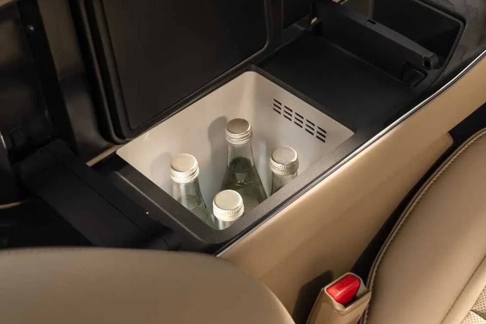 https://autogreeknews.gr/wp-content/uploads/2026/04/Toyota-bZ7-Sedan-CN015.jpg