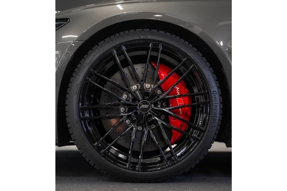https://autogreeknews.gr/wp-content/uploads/2026/04/abt-audi-rs-6-gt-2.jpg