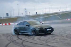 audi rs 5 drift