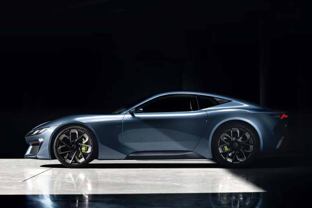 https://autogreeknews.gr/wp-content/uploads/2026/04/lynk-co-gt-concept-1.jpg
