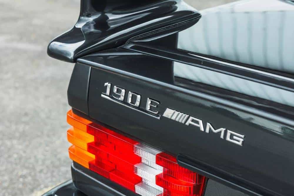 https://autogreeknews.gr/wp-content/uploads/2026/04/mercedes-190e-evo-auction-13.jpg