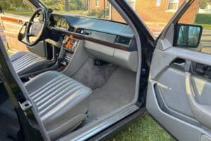million-mile-1991-mercedes-benz-300d (4)