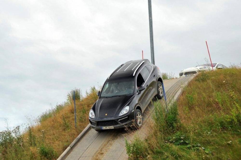 «Καίει» λιγότερο το αυτοκίνητο με νεκρά στην κατηφόρα;