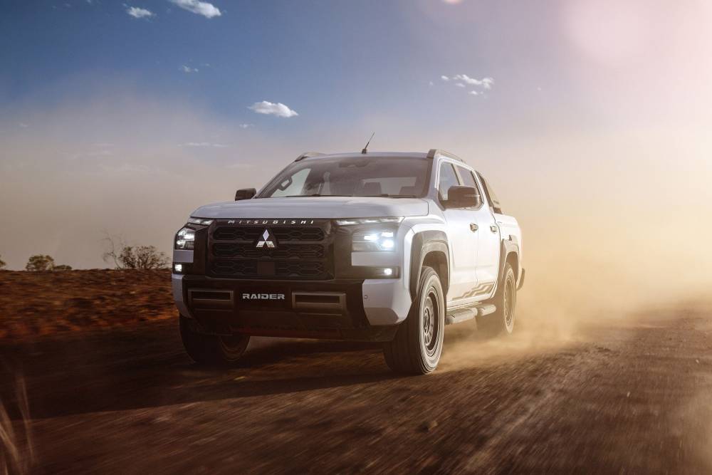 https://autogreeknews.gr/wp-content/uploads/2026/04/new-mitsubishi-triton-raider-1.jpg
