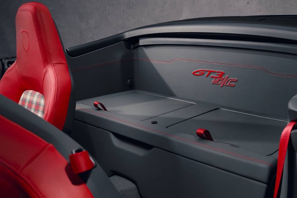 https://autogreeknews.gr/wp-content/uploads/2026/04/new-porsche-911-gt3-sc-8.jpg