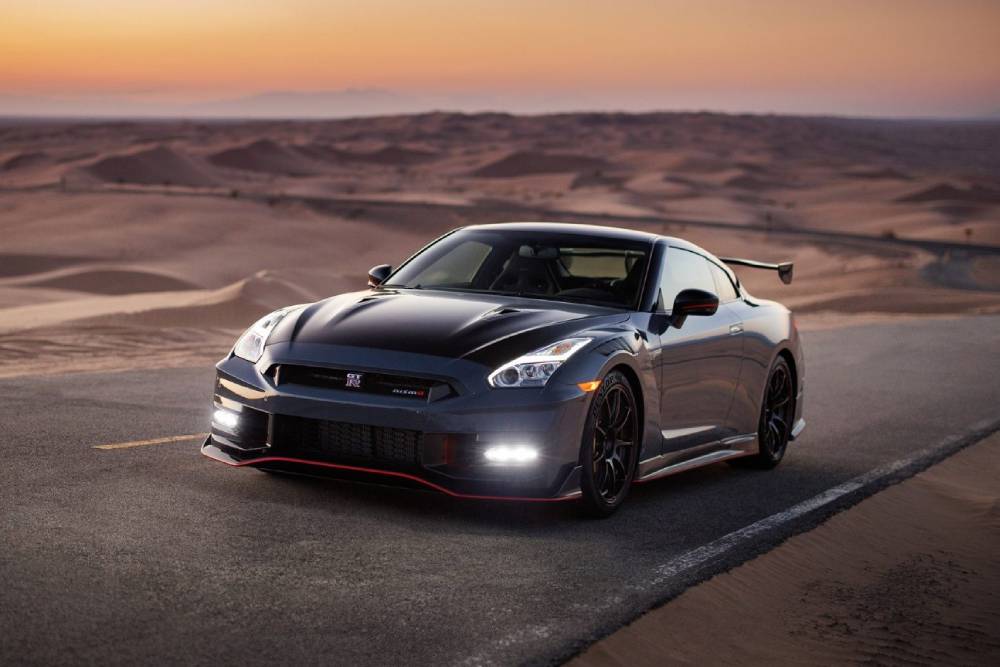 https://autogreeknews.gr/wp-content/uploads/2026/04/nismo-gt-r-brakes-02.jpg