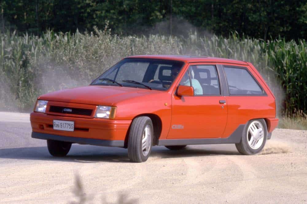https://autogreeknews.gr/wp-content/uploads/2026/04/opel_corsa_gsi_87.jpg