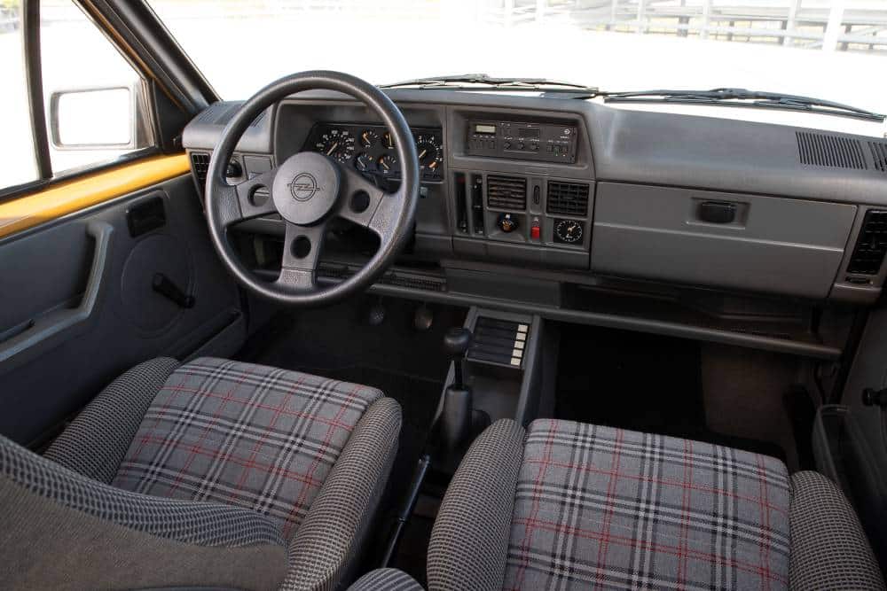 https://autogreeknews.gr/wp-content/uploads/2026/04/opel_corsa_gt_24.jpg