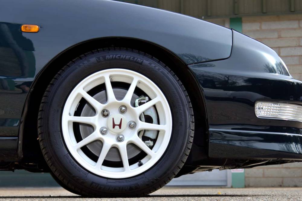 https://autogreeknews.gr/wp-content/uploads/2026/04/tolman-honda-integra-type-r-dc2-4.jpg