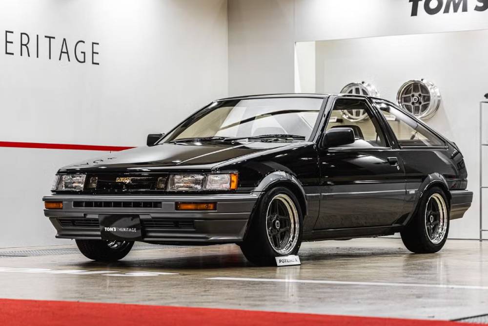 https://autogreeknews.gr/wp-content/uploads/2026/04/toms-heritage-ae86-02.jpg