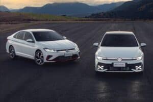 VW: «Μην ξεγράφετε ακόμα τα σεντάν και τα χάτσμπακ»