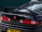 Μαύρη καλλονή Honda Integra Type R DC2