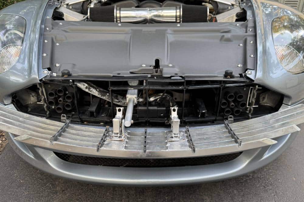 https://autogreeknews.gr/wp-content/uploads/2026/05/2006_aston-martin_db9_IMG_8507-11175-scaled-1.jpg