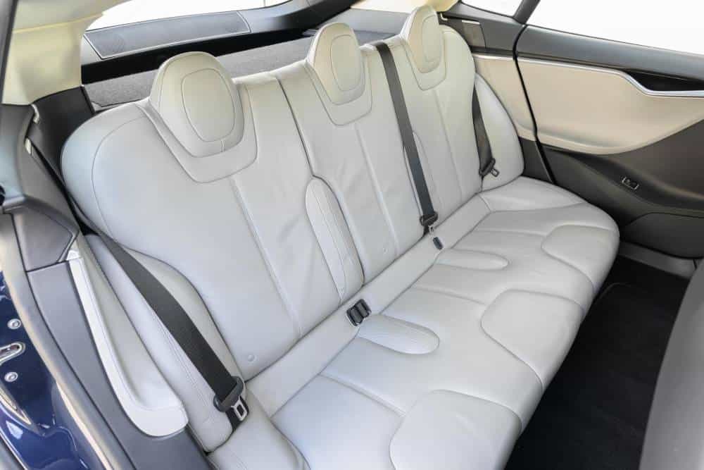 https://autogreeknews.gr/wp-content/uploads/2026/05/2013-tesla-model-s-4.jpg