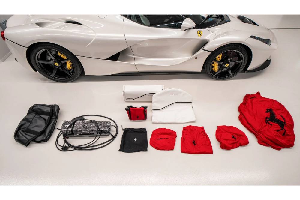 https://autogreeknews.gr/wp-content/uploads/2026/05/2015-ferrari-laferrari-9.jpg