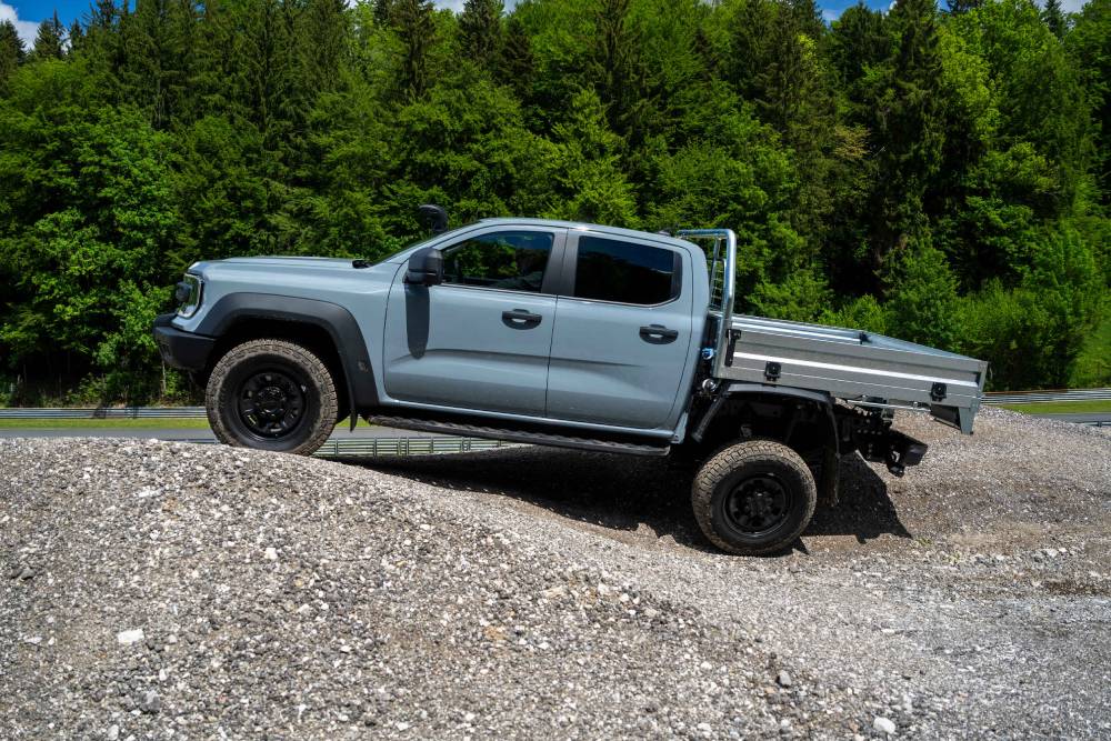 https://autogreeknews.gr/wp-content/uploads/2026/05/2026_Ranger_Super_Duty_05-1.jpg