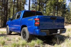 2027FrontierSport-57493-copy-2048×1366