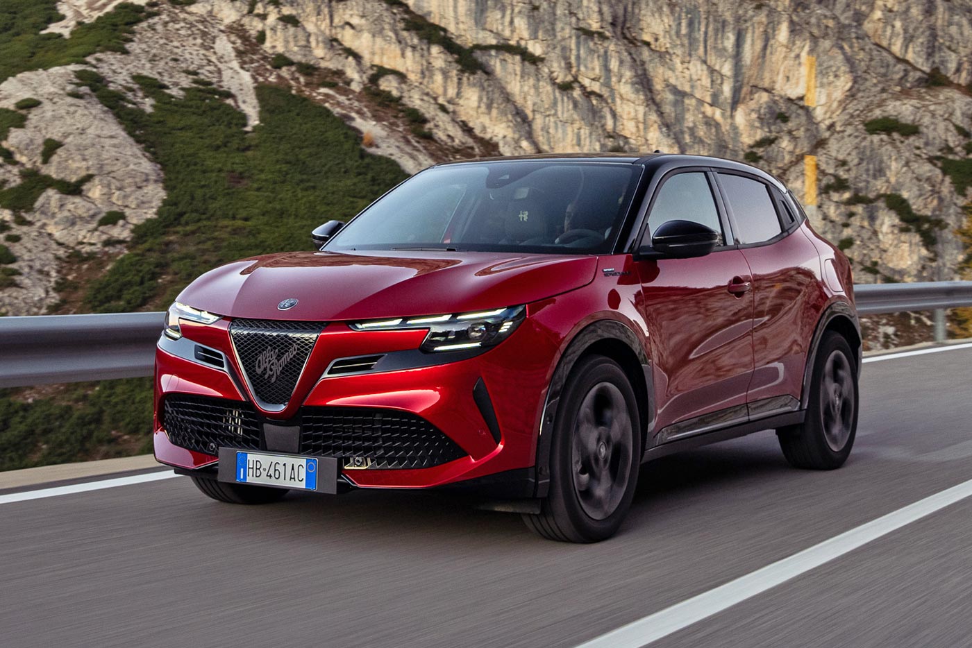 Νέα Alfa Romeo Junior με μειωμένη τιμή και 8ετή εγγύηση