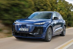 Δοκιμή Audi SQ6 SUV e-tron 490 HP