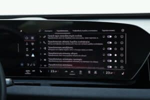 Audi SQ6 SUV e-tron interior (11)
