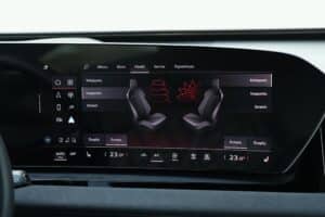 Audi SQ6 SUV e-tron interior (12)