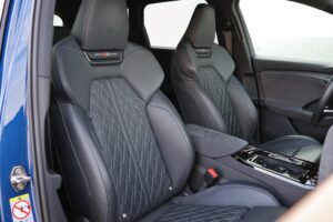 Audi SQ6 SUV e-tron interior (22)