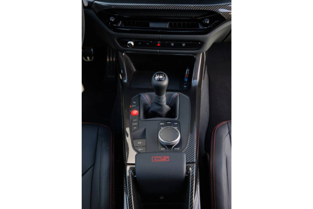 https://autogreeknews.gr/wp-content/uploads/2026/05/BMW-M3-CS-Handschalter-New-53-scaled-1.jpg