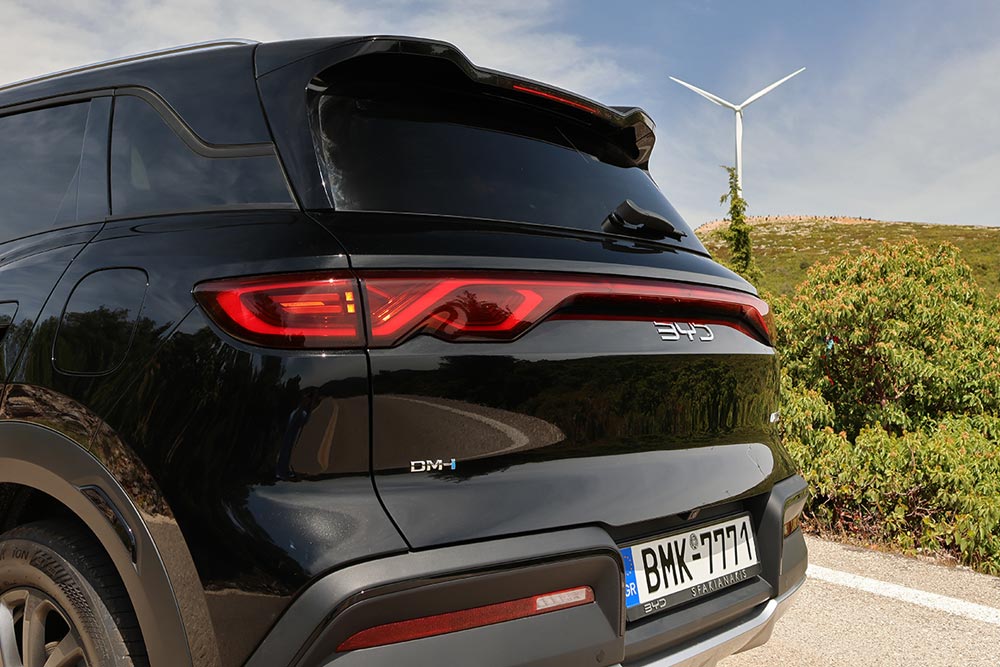 https://autogreeknews.gr/wp-content/uploads/2026/05/BYD-ATTO-2-DM-i-8.jpg